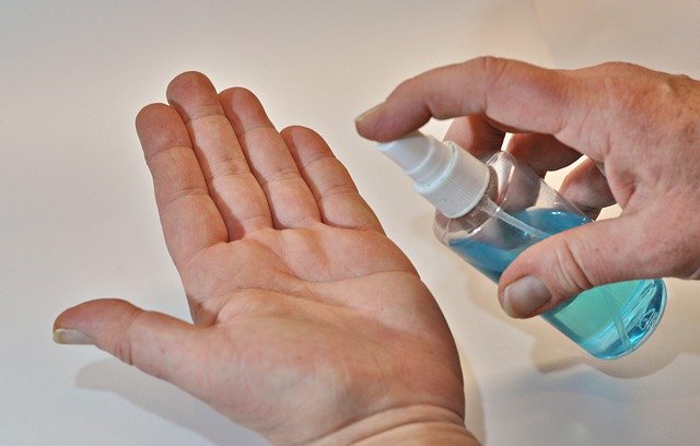 Le guide pour devenir infirmier(e) du cadre de santé